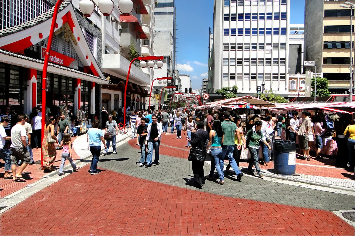 บรรยากาศย่านLiberdade ในเซาเปาโล