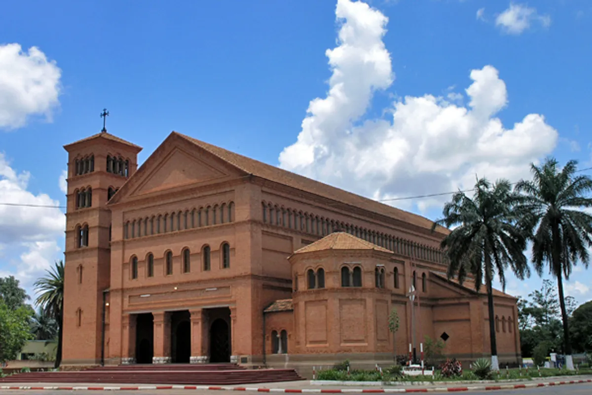 บรรยากาศย่านเซ็นเตอร์-วีล (Centre-Ville) ในลูบัมบาชี