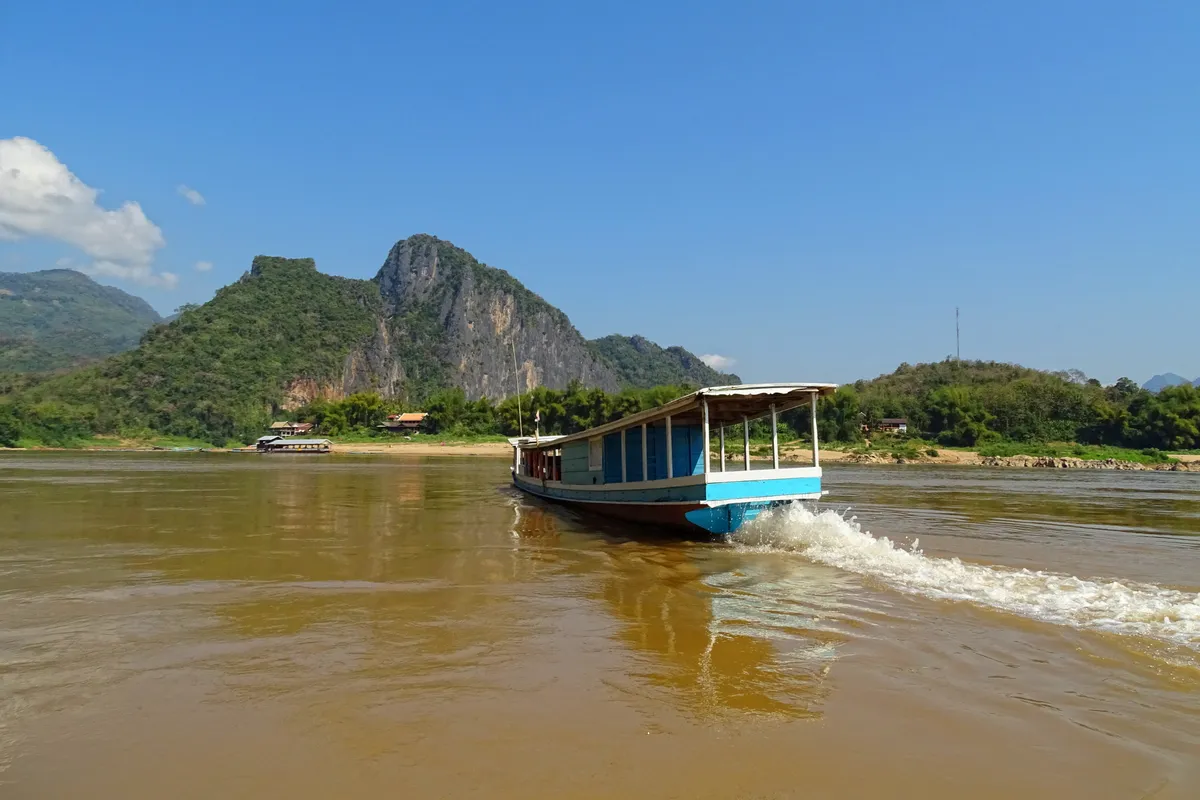 บรรยากาศย่านริมโขง (Mekong Riverfront) ในหลวงพระบาง
