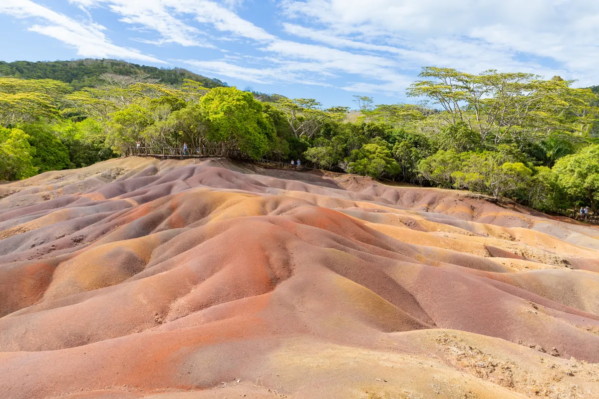 บรรยากาศย่านชามาเรล (Chamarel) ในเลอมอร์น