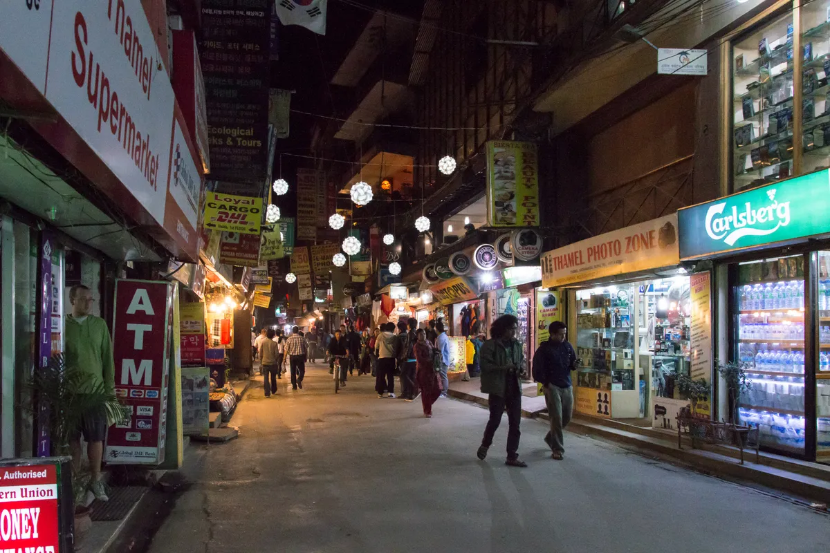บรรยากาศย่านทาเมล (Thamel) ในกาฐมาณฑุ
