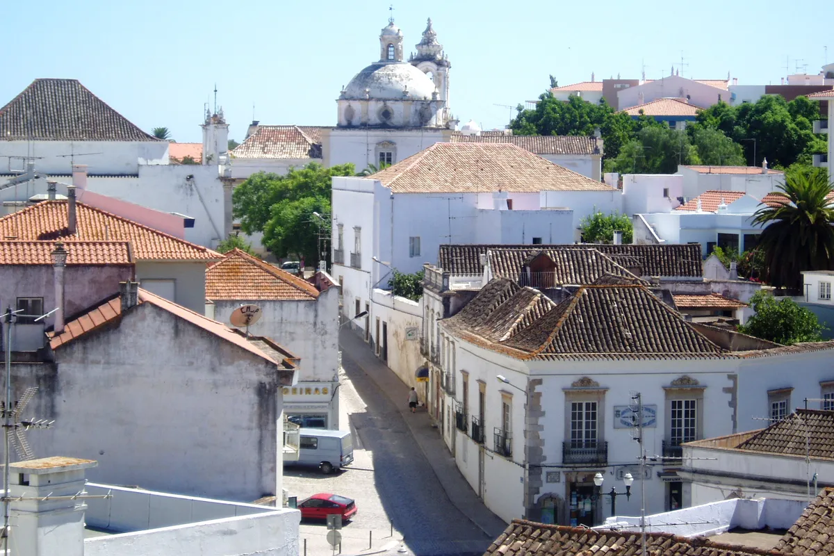 บรรยากาศย่านตาวีรา (Tavira) ในอัลการ์ฟ