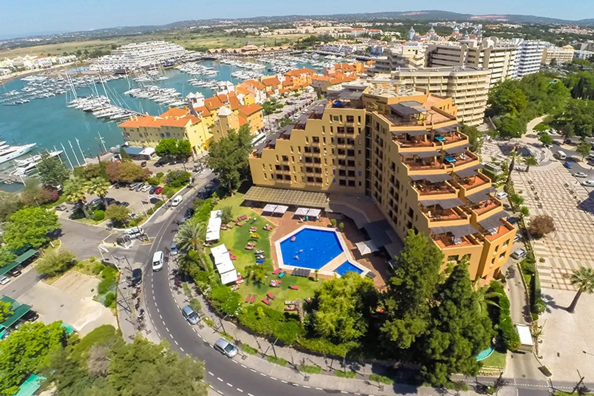 บรรยากาศย่านวิลามูรา (Vilamoura) ในอัลการ์ฟ