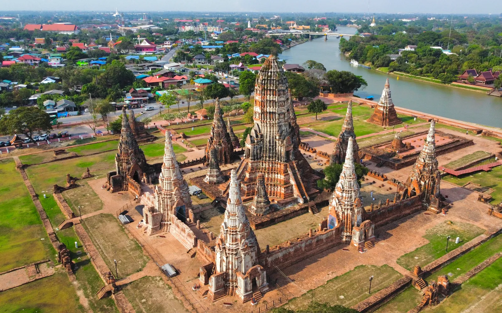Central prang and gallery of Wat Chaiwatthanaram on the bank of the Chao Phraya River, Ayutthaya