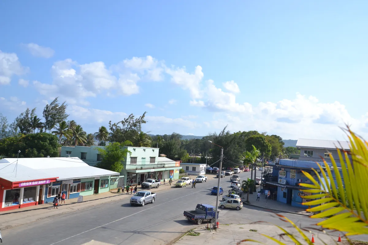 บรรยากาศย่านลูแกนวิลล์ (Luganville) ในเอสปิริตูซานโต