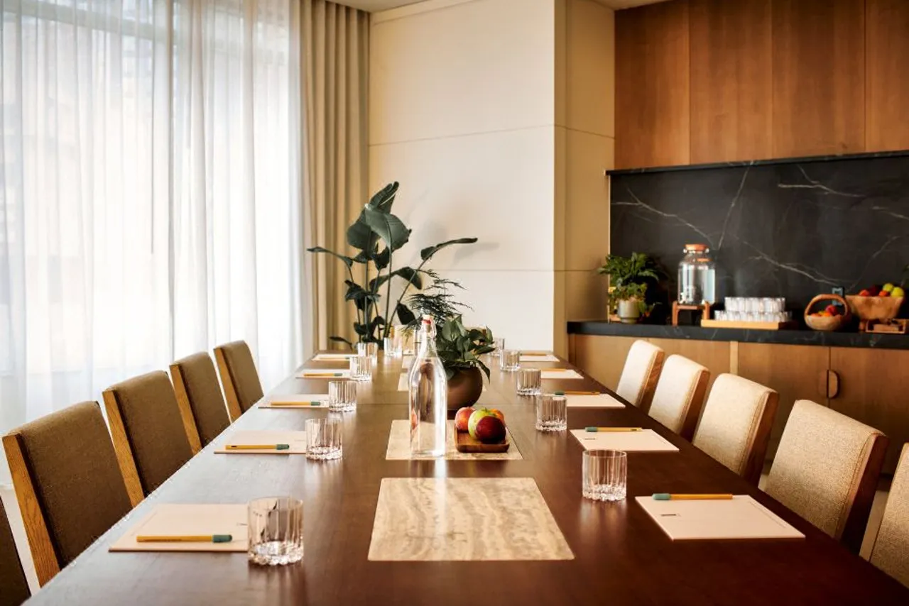 1 Hotel Seattle — rooms and atmosphere