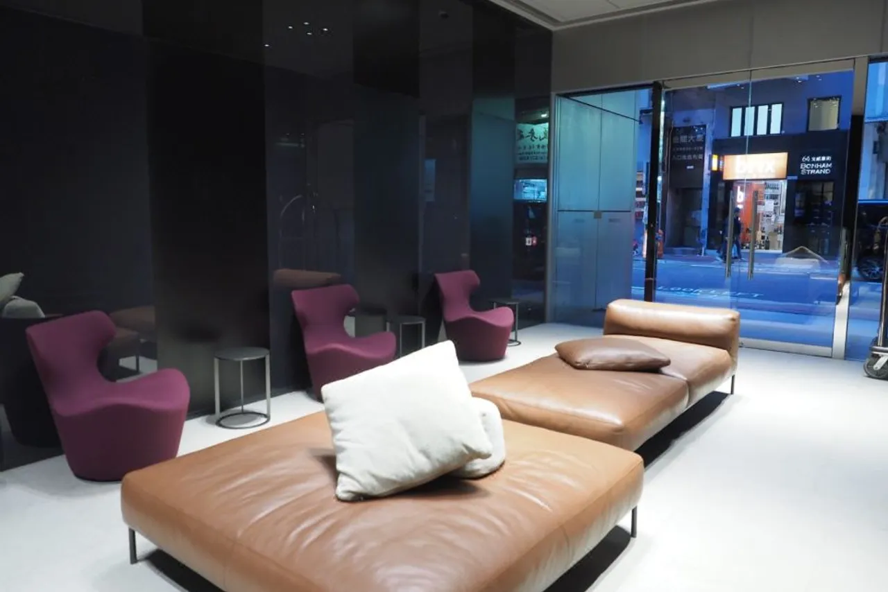 99 Bonham — rooms and atmosphere