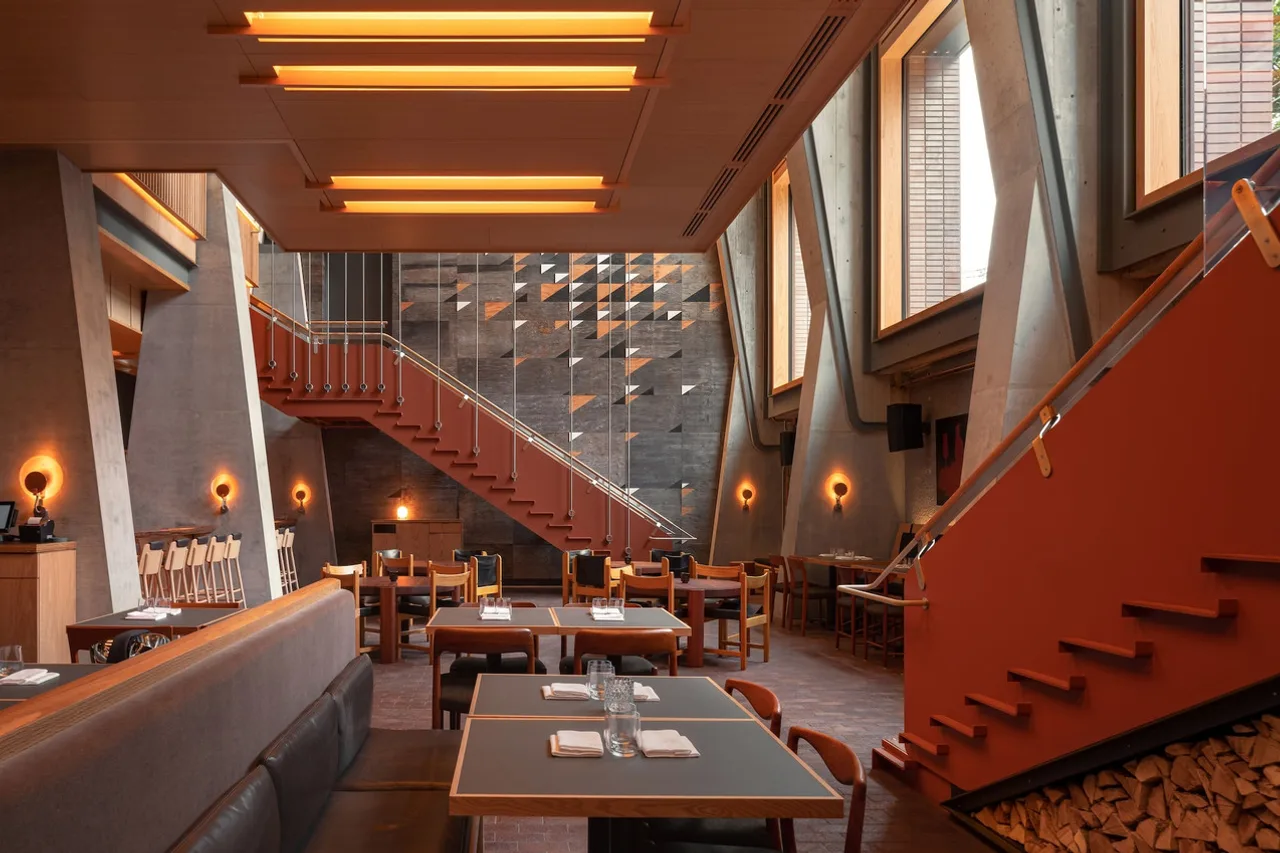 Ace Hotel Toronto — rooms and atmosphere
