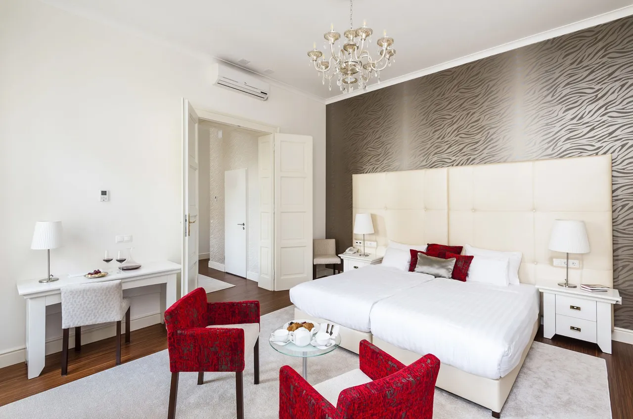 Adele Boutique Hotel — ภาพห้องพักและบรรยากาศ