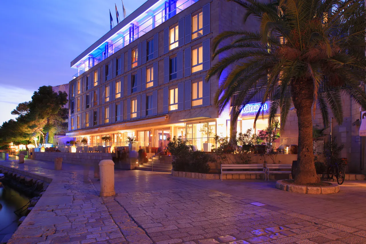 Adriana Hvar Spa Hotel — rooms and atmosphere