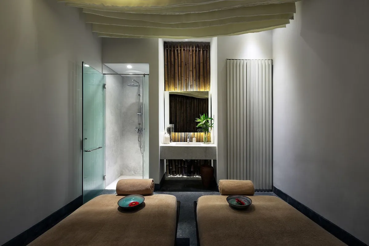 Alba Spa Hotel Hue — rooms and atmosphere