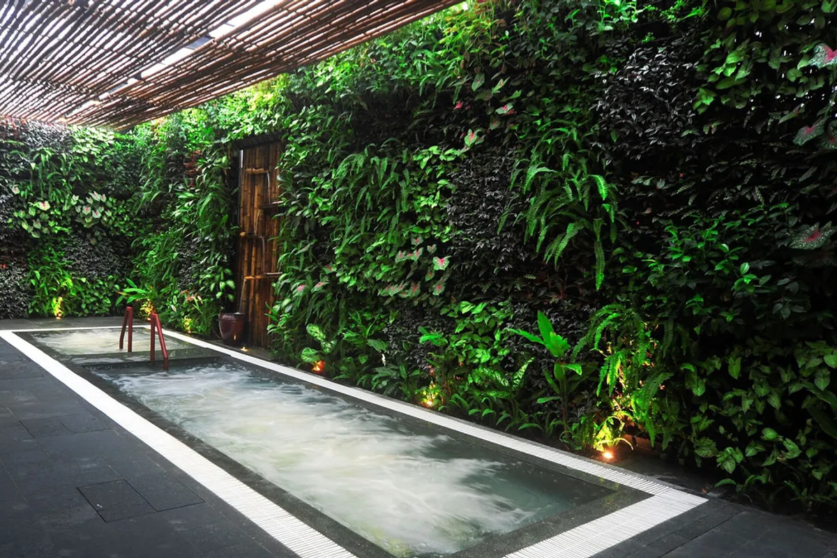 Alba Spa Hotel Hue — rooms and atmosphere