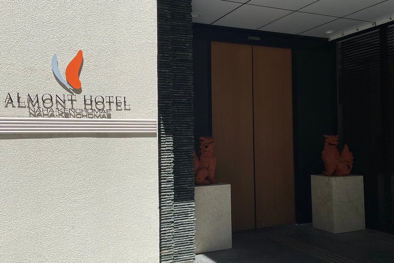 Almont Hotel Naha Kenchomae — rooms and atmosphere