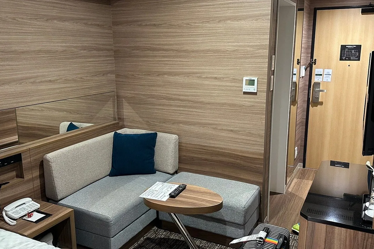 Almont Hotel Naha Kenchomae — rooms and atmosphere