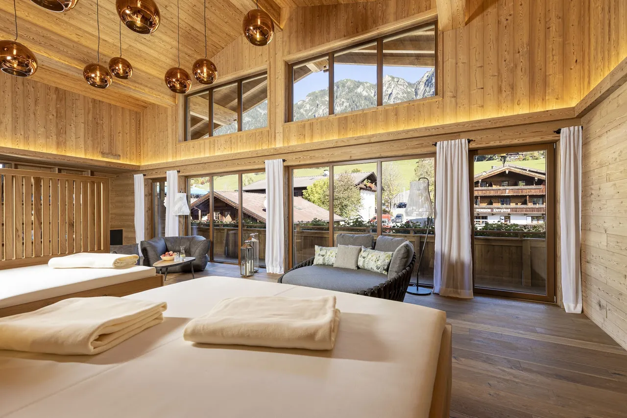 Alpbacherhof Mountain & Spa Resort — ภาพห้องพักและบรรยากาศ