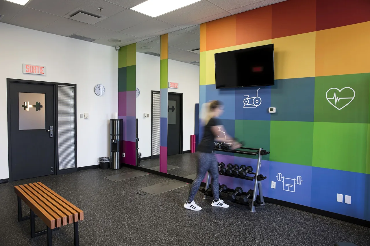 Alt Hotel Ottawa Downtown — rooms and atmosphere