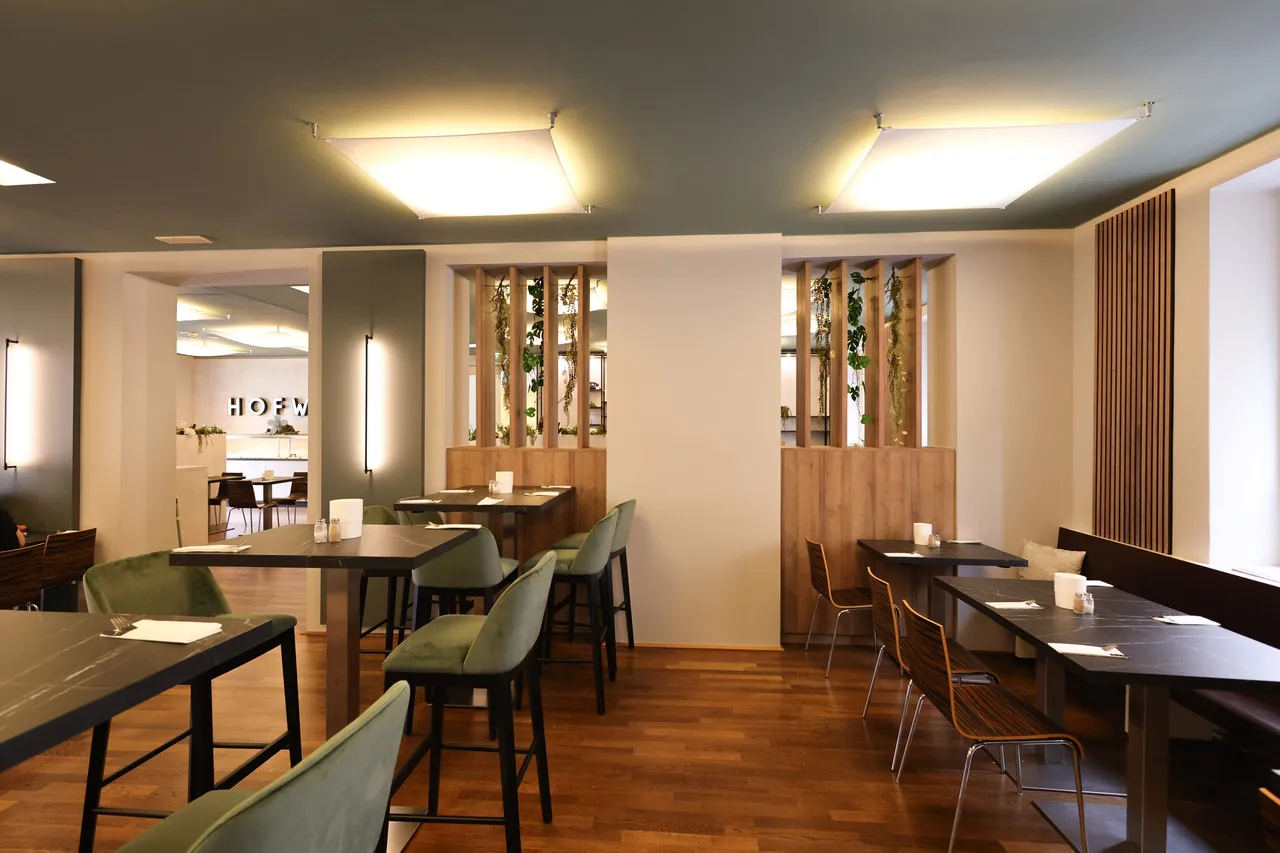 Altstadt Hotel Hofwirt — rooms and atmosphere
