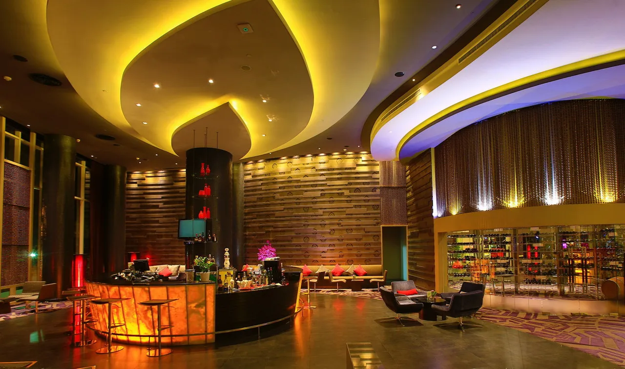 Best Western Premier Amaranth Suvarnabhumi Airport — rooms and atmosphere