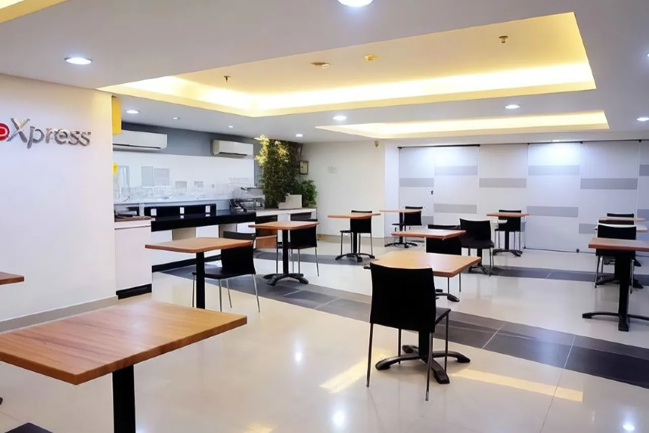 Amaris Hotel Thamrin City - Jakarta — rooms and atmosphere