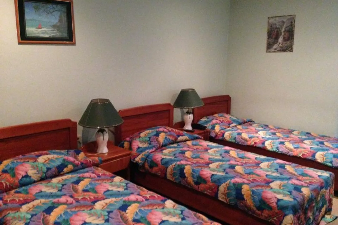 Ambassador Hotel Paramaribo — rooms and atmosphere