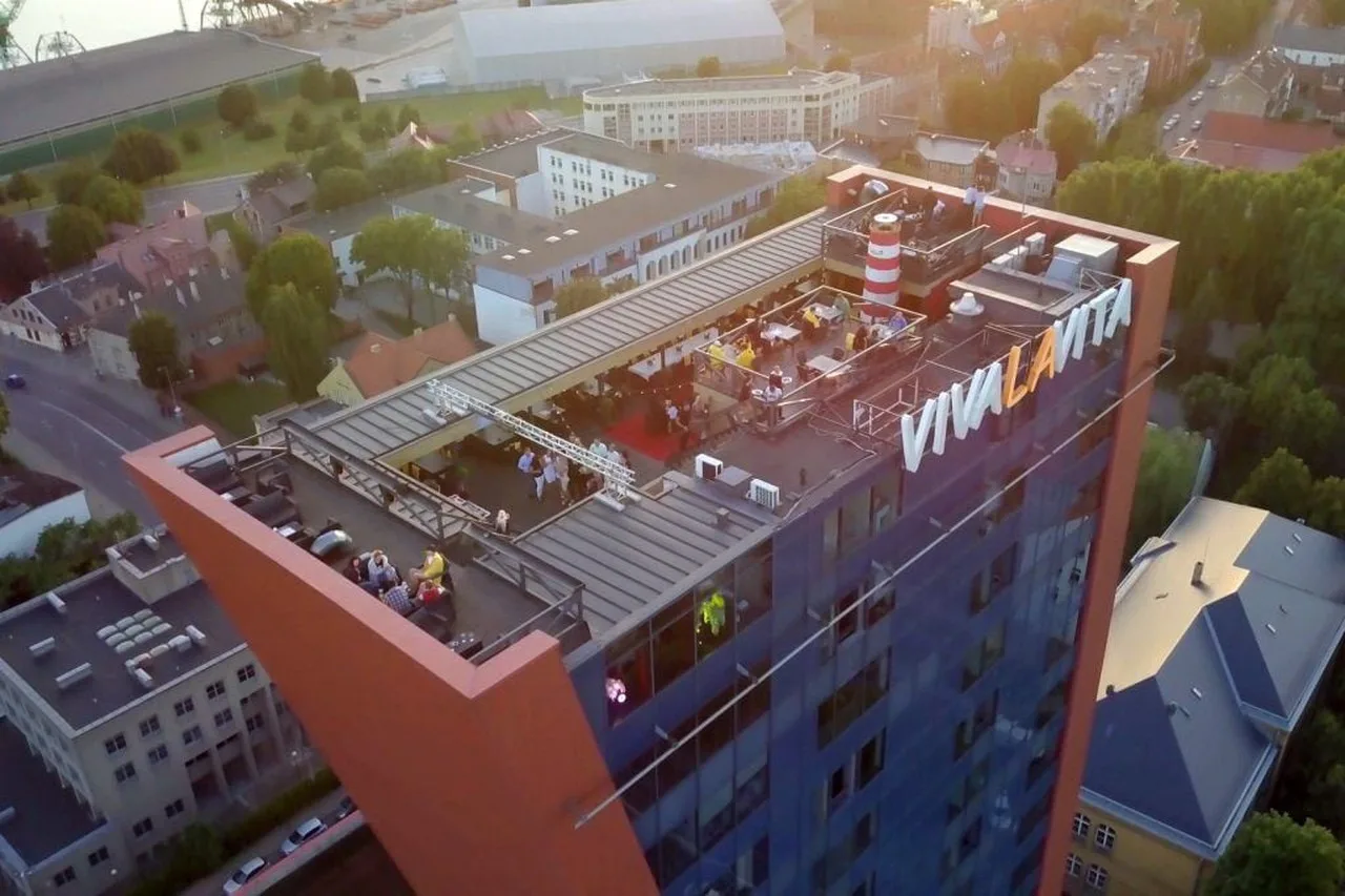Amberton Hotel Klaipeda — ภาพห้องพักและบรรยากาศ