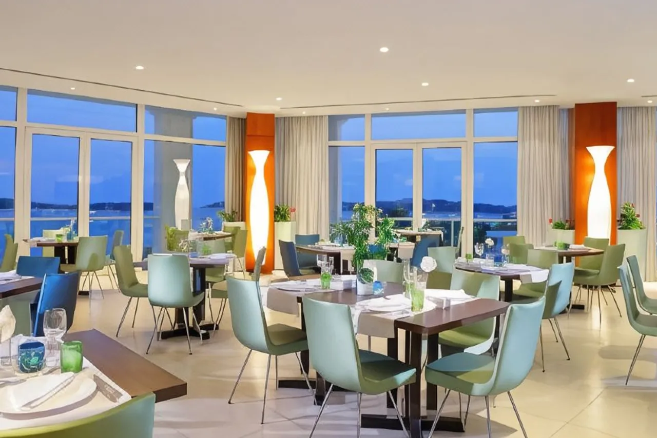 Amfora Hvar Grand Beach Resort — rooms and atmosphere