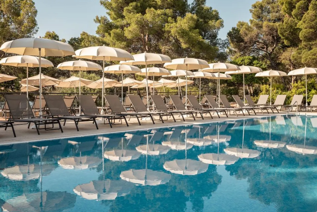 Aminess Senses Resort — rooms and atmosphere