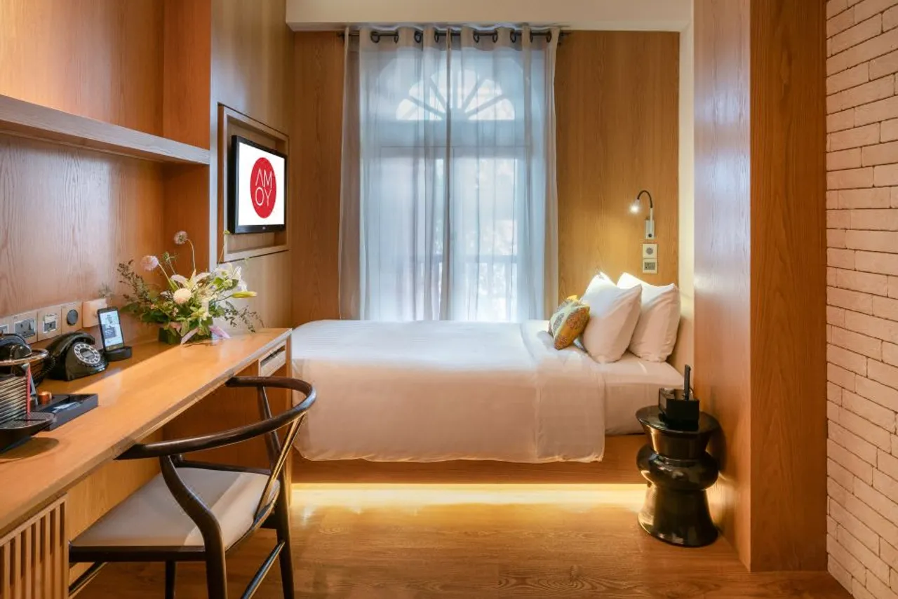 AMOY by Far East Hospitality — rooms and atmosphere