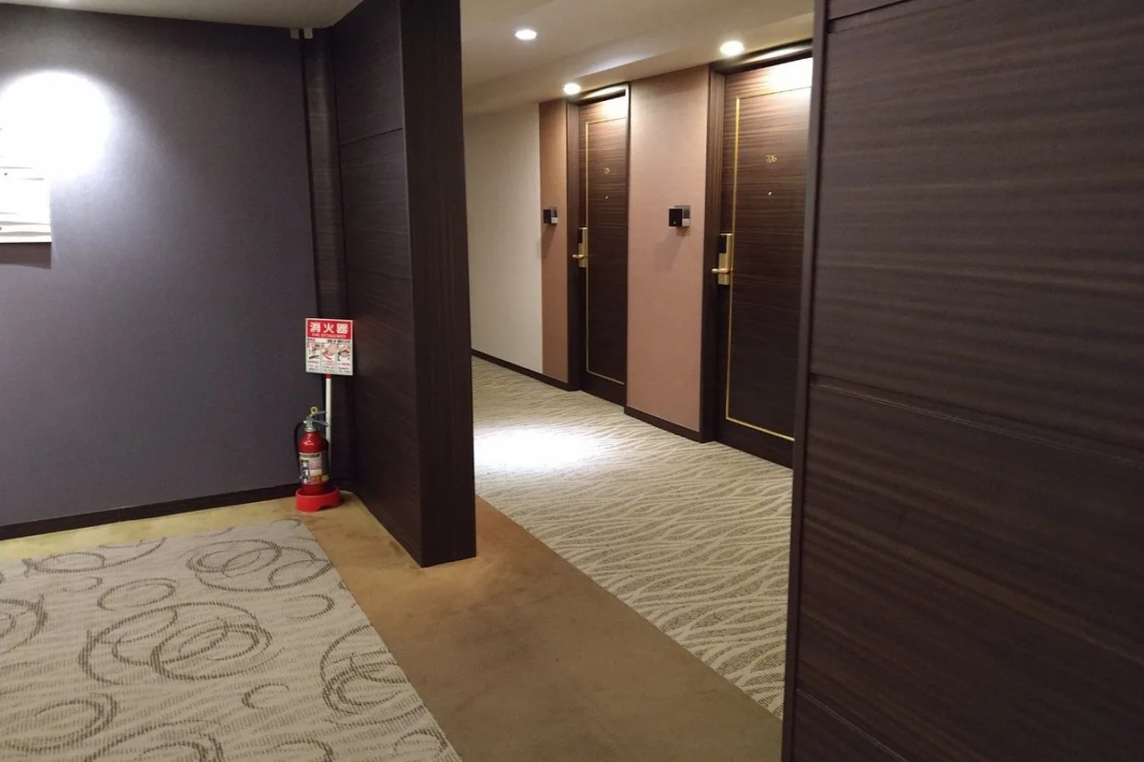 ANA Crowne Plaza Nagasaki Gloverhill — rooms and atmosphere