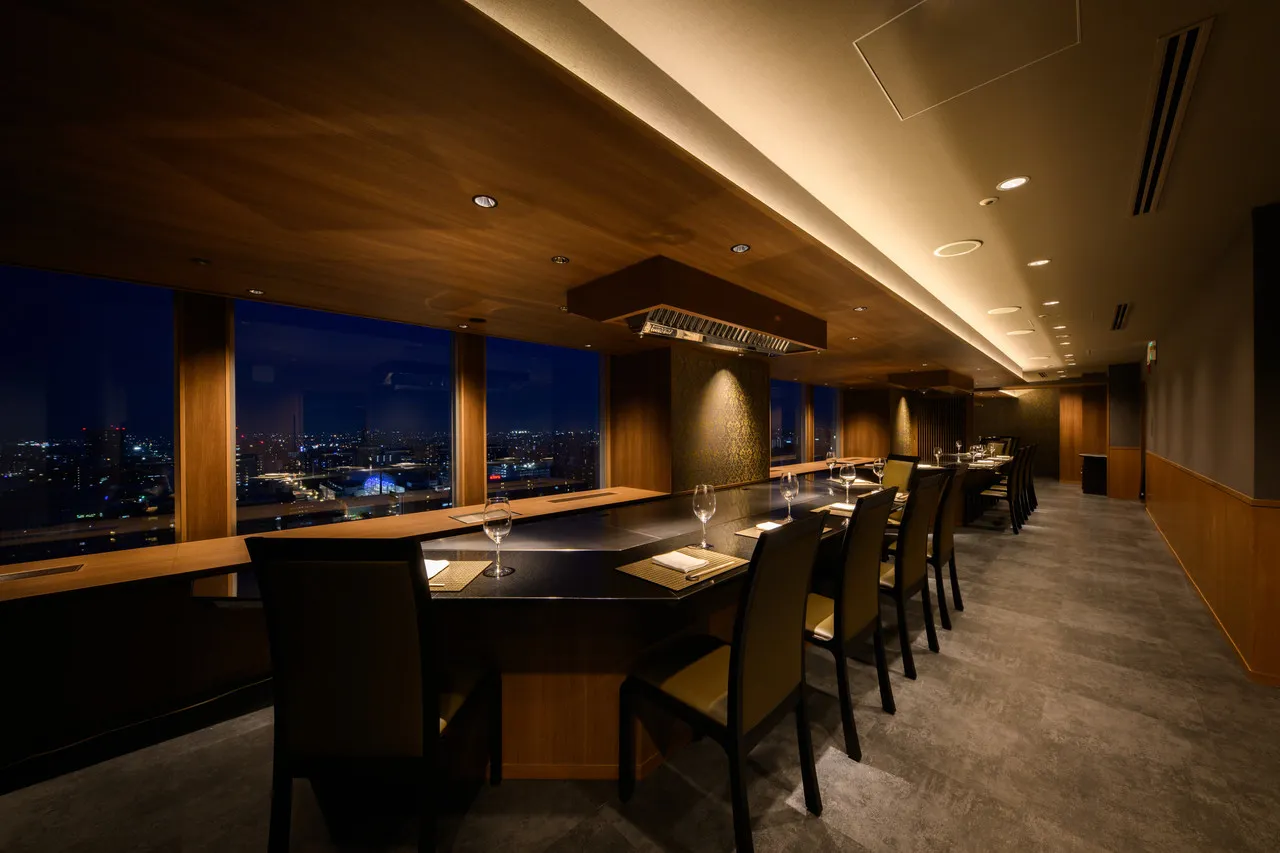 ANA Crowne Plaza Sapporo — rooms and atmosphere