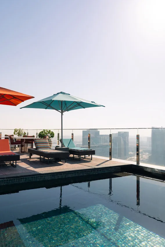 Andaz Capital Gate Abu Dhabi — rooms and atmosphere