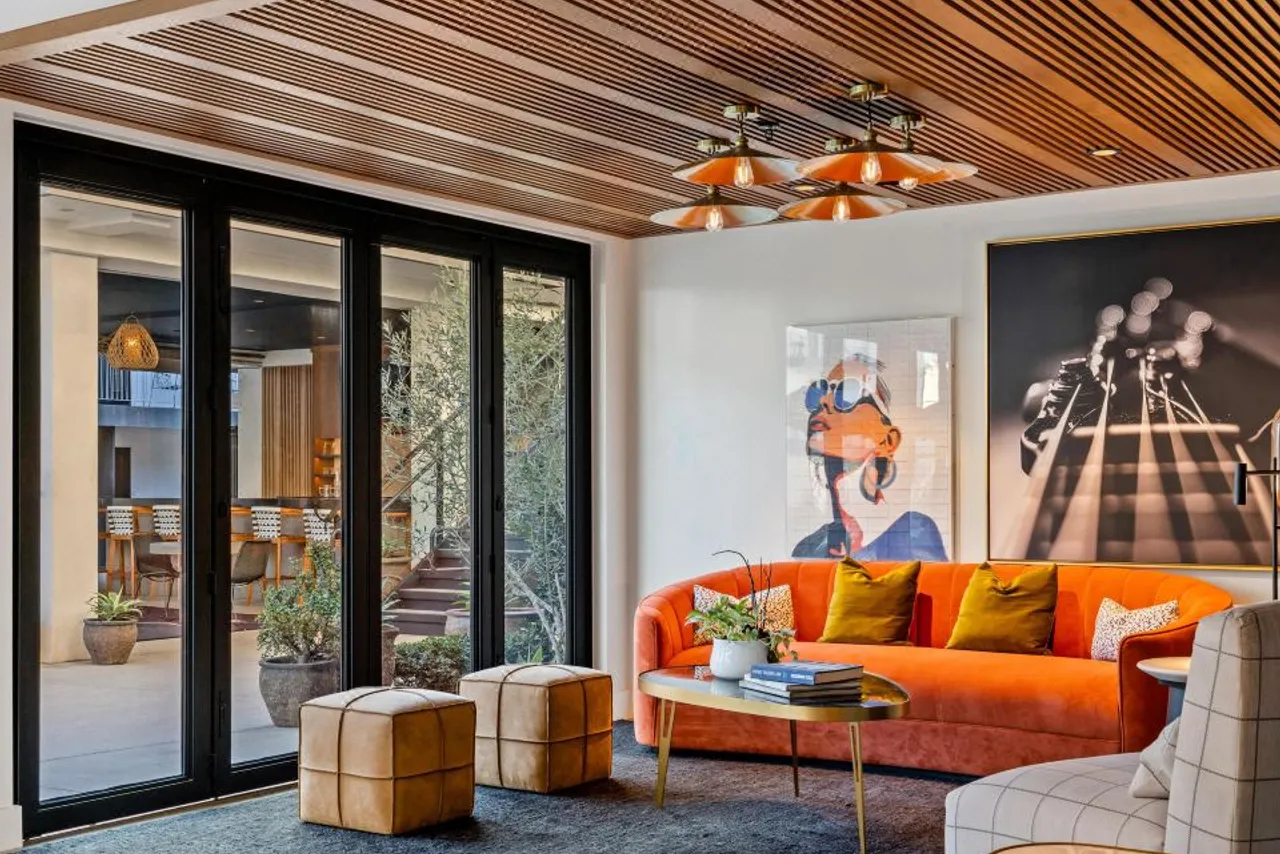 The Anthem Los Angeles Stadium District, Tapestry Collection by Hilton — rooms and atmosphere