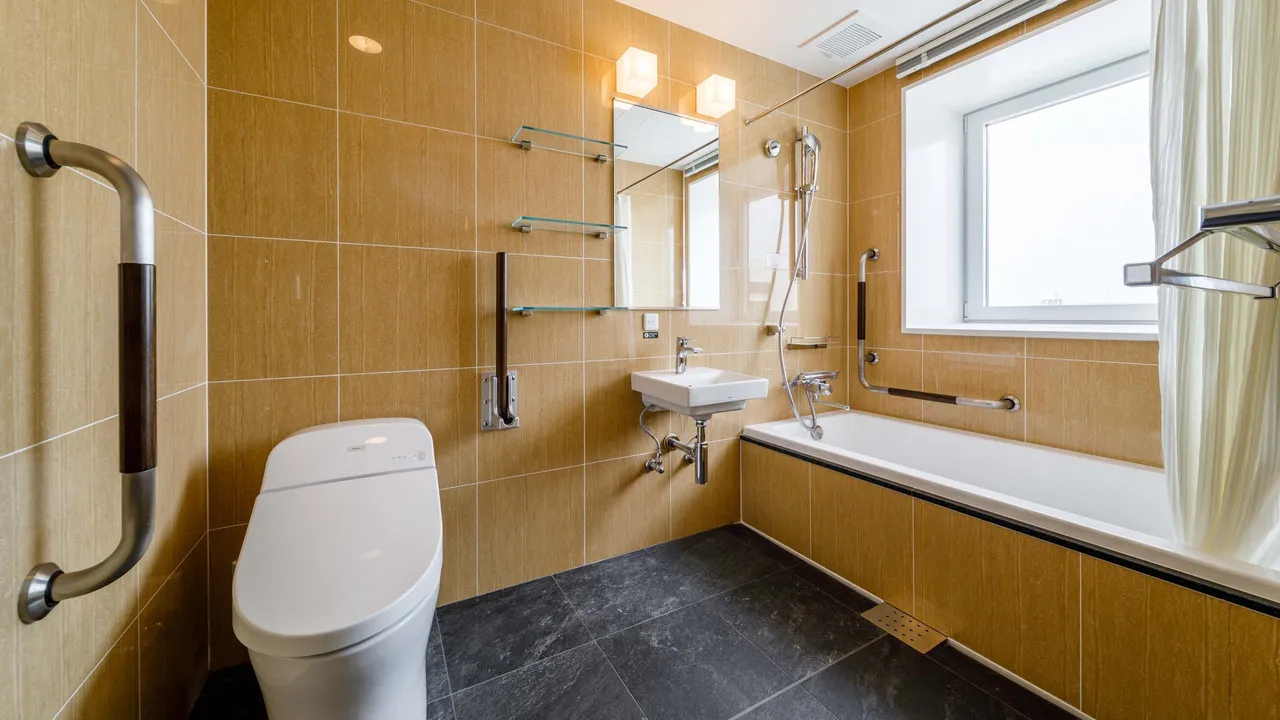 APA Hotel Hakata Ekimae — rooms and atmosphere