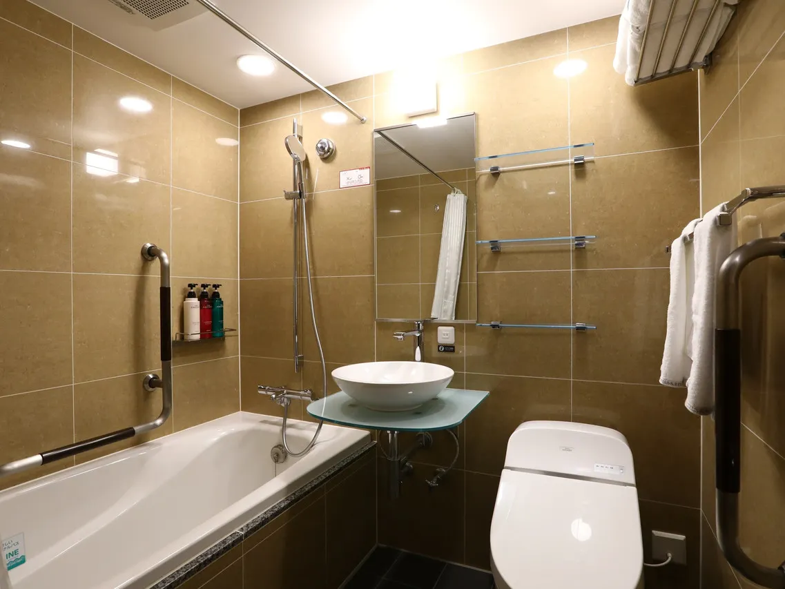 APA Hotel Iidabashi Ekimae — ภาพห้องพักและบรรยากาศ