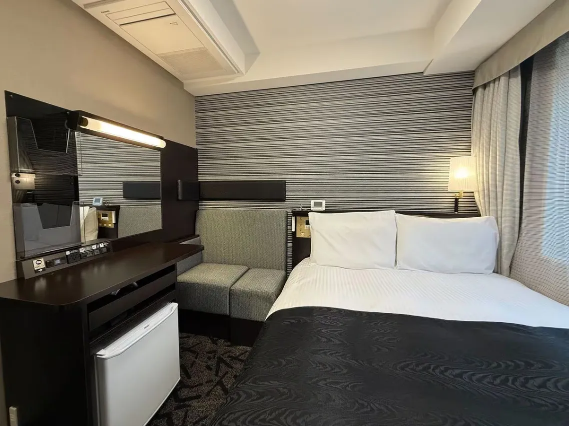 APA Hotel Keisei Ueno-Ekimae — rooms and atmosphere