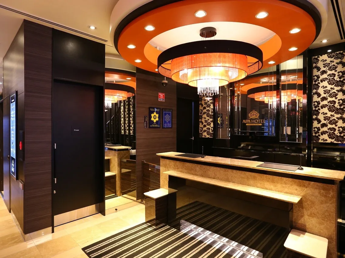 APA Hotel Roppongi-Ekimae — rooms and atmosphere