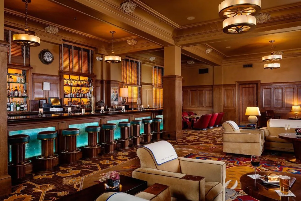 Arctic Club Hotel (The Arctic Club Seattle) — rooms and atmosphere