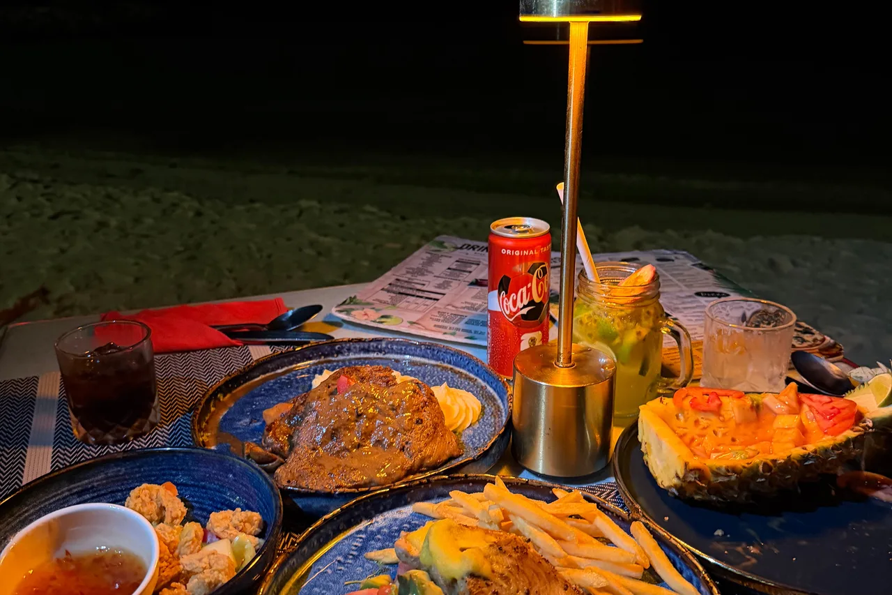 Arena Beach Hotel Maafushi — rooms and atmosphere