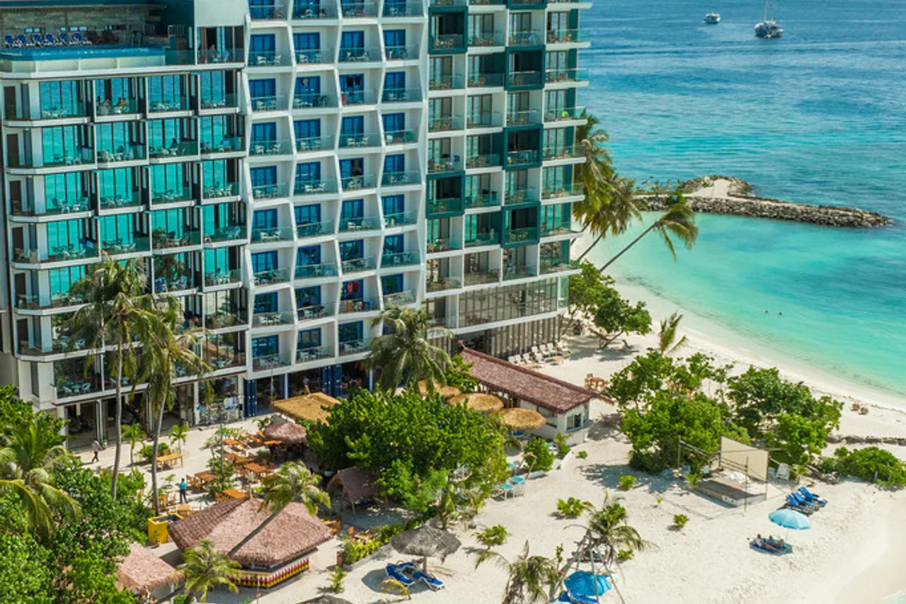 Arena Beach Hotel — ภาพห้องพักและบรรยากาศ