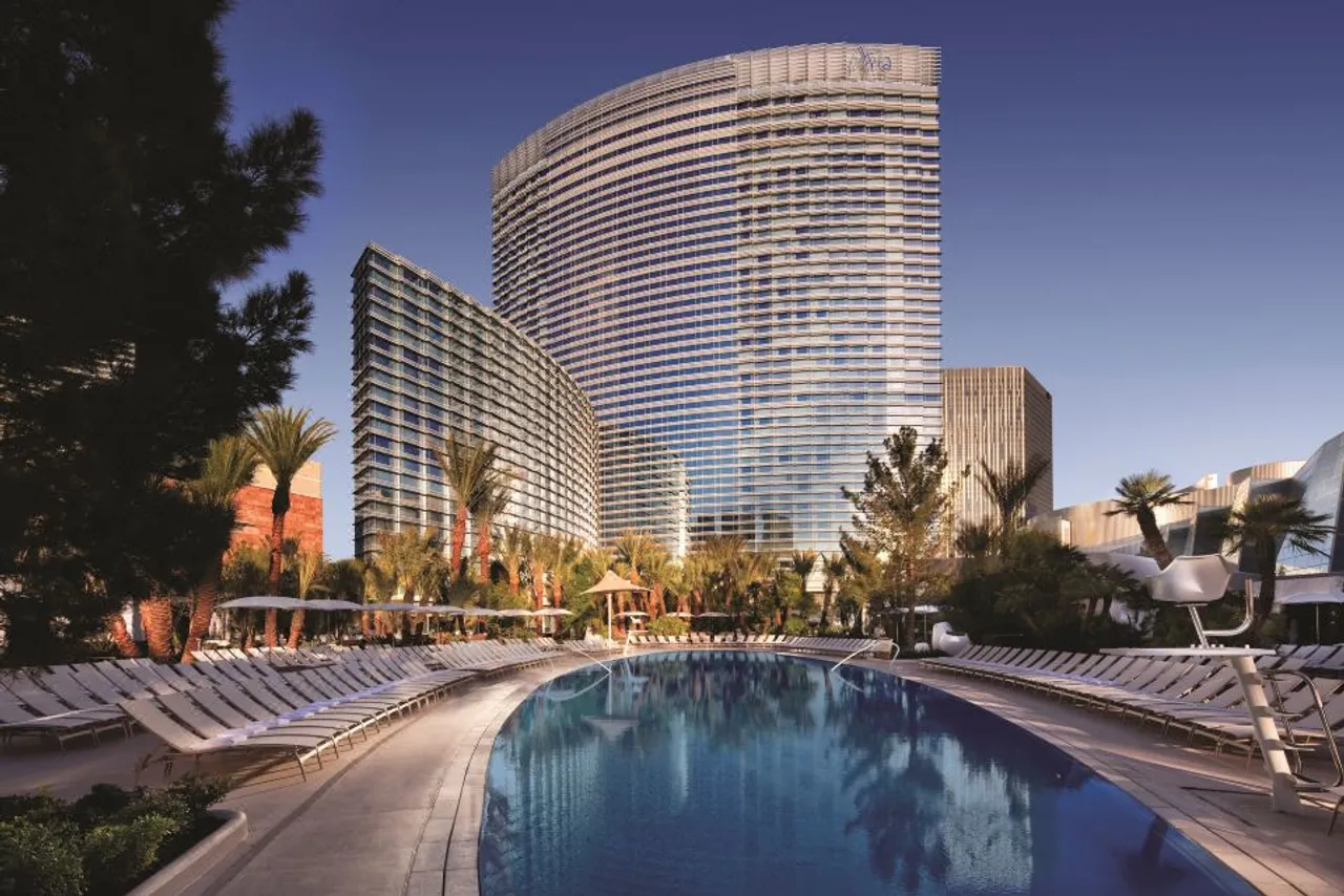 ARIA Resort & Casino — rooms and atmosphere