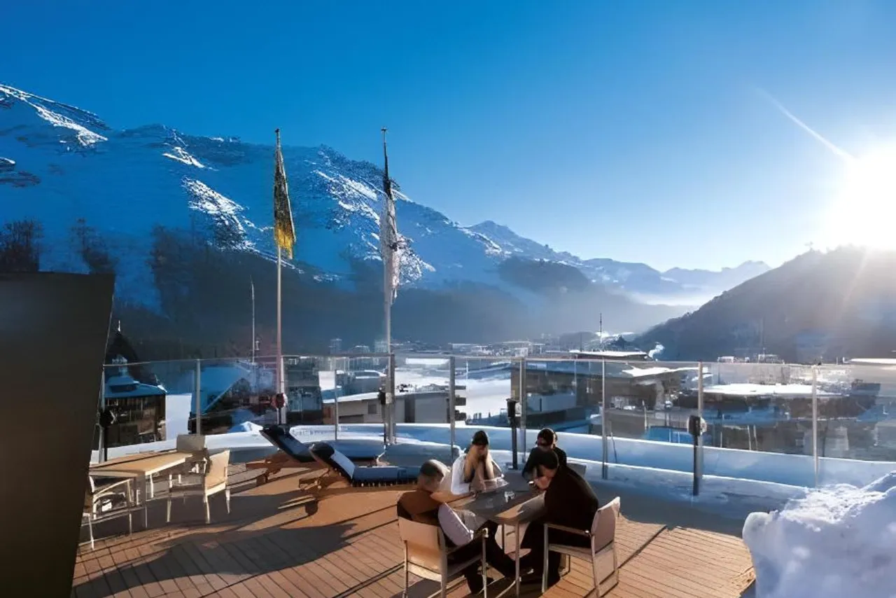 Art Boutique Hotel Monopol — rooms and atmosphere