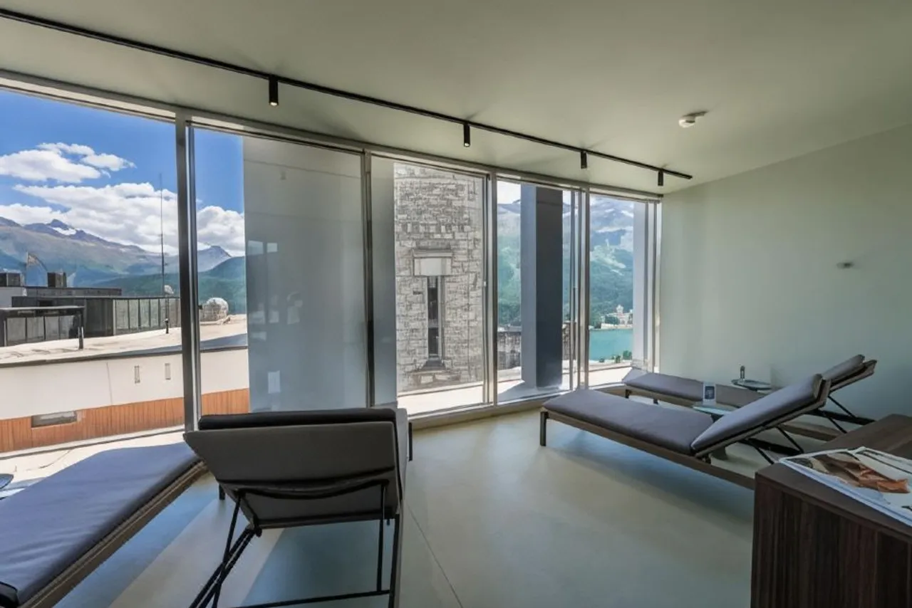 Art Boutique Hotel Monopol — rooms and atmosphere
