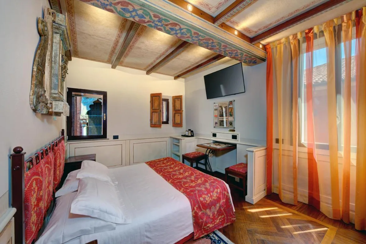 Art Hotel Commercianti — โบโลญญา