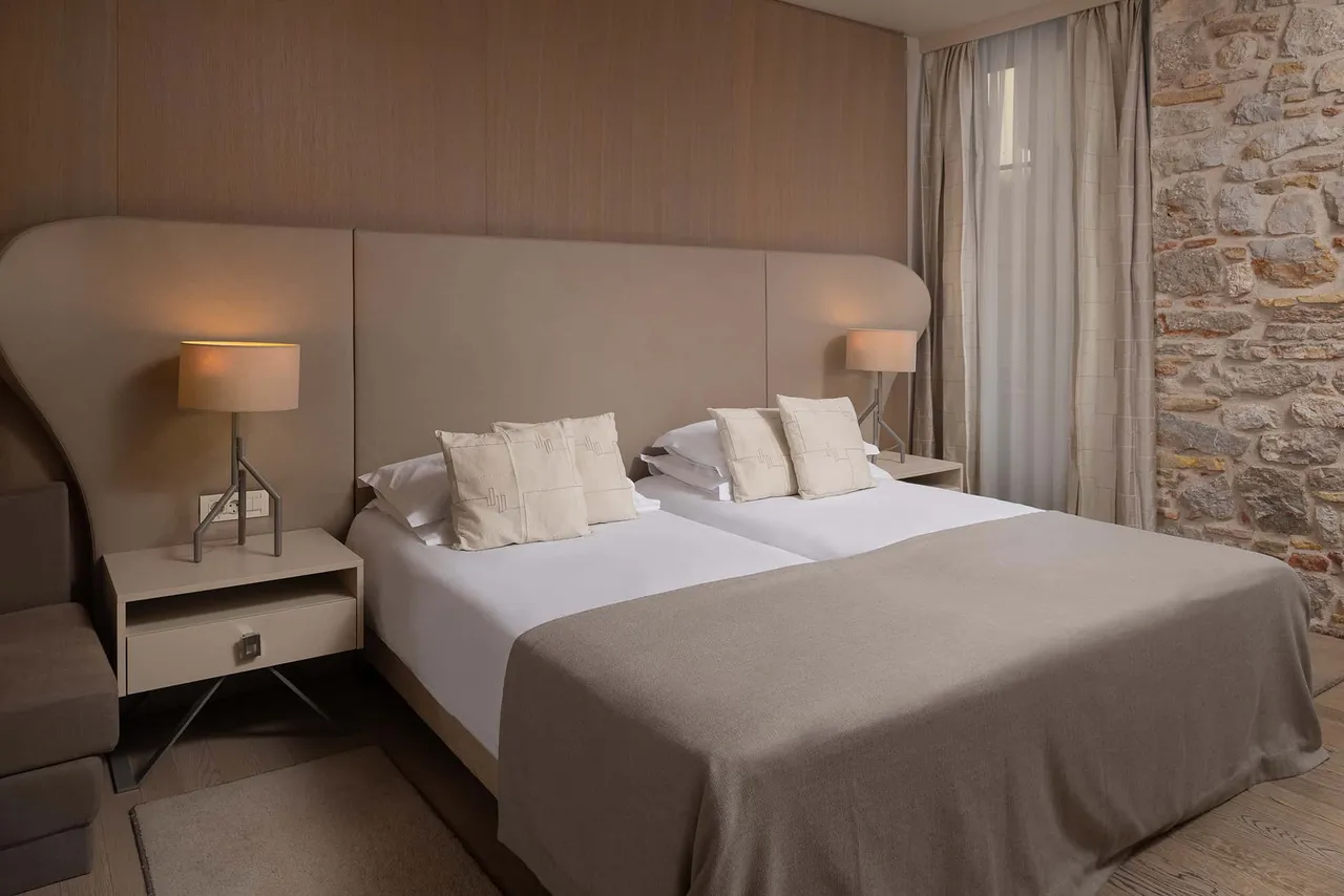 Art Hotel Kalelarga — rooms and atmosphere