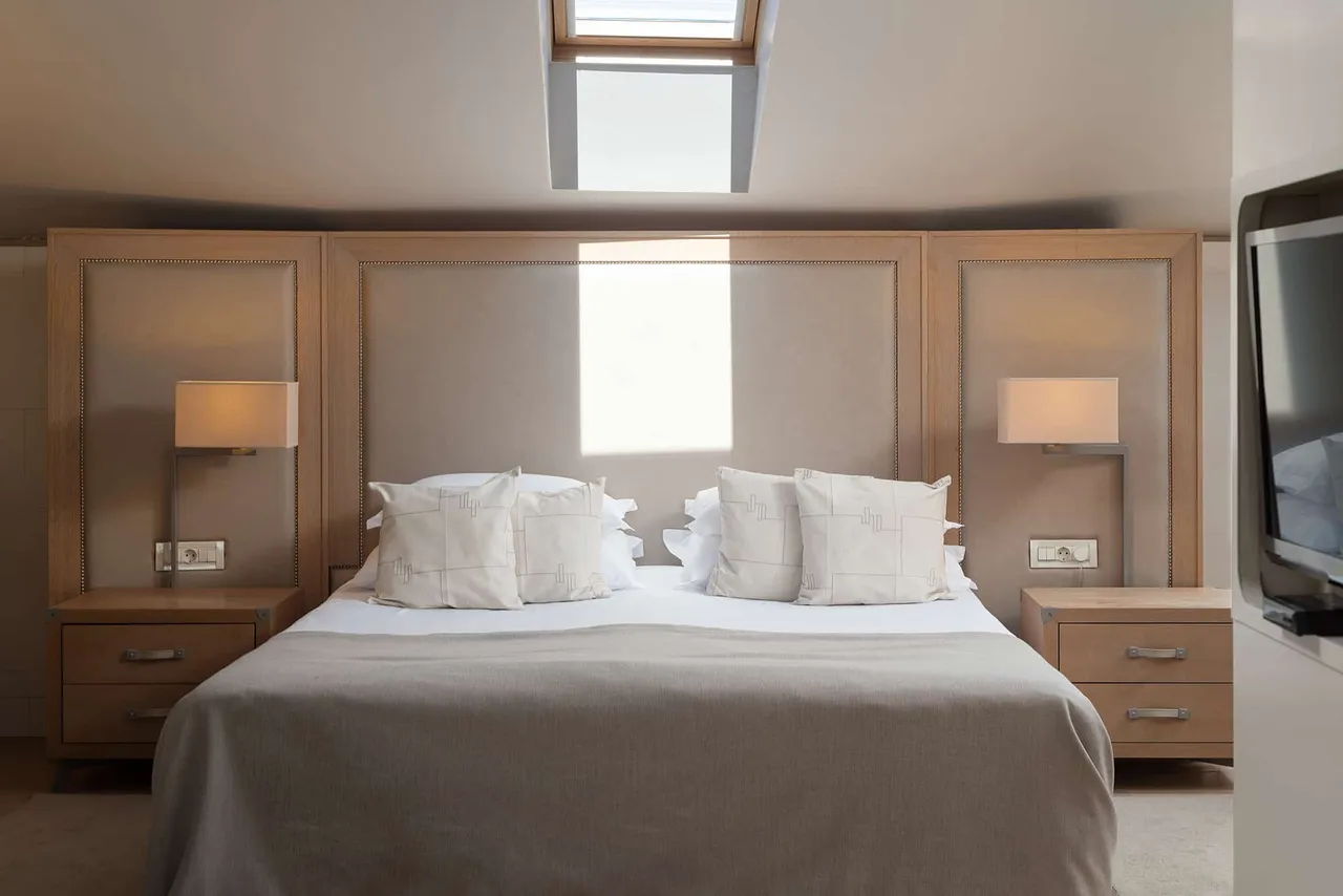 Art Hotel Kalelarga — rooms and atmosphere