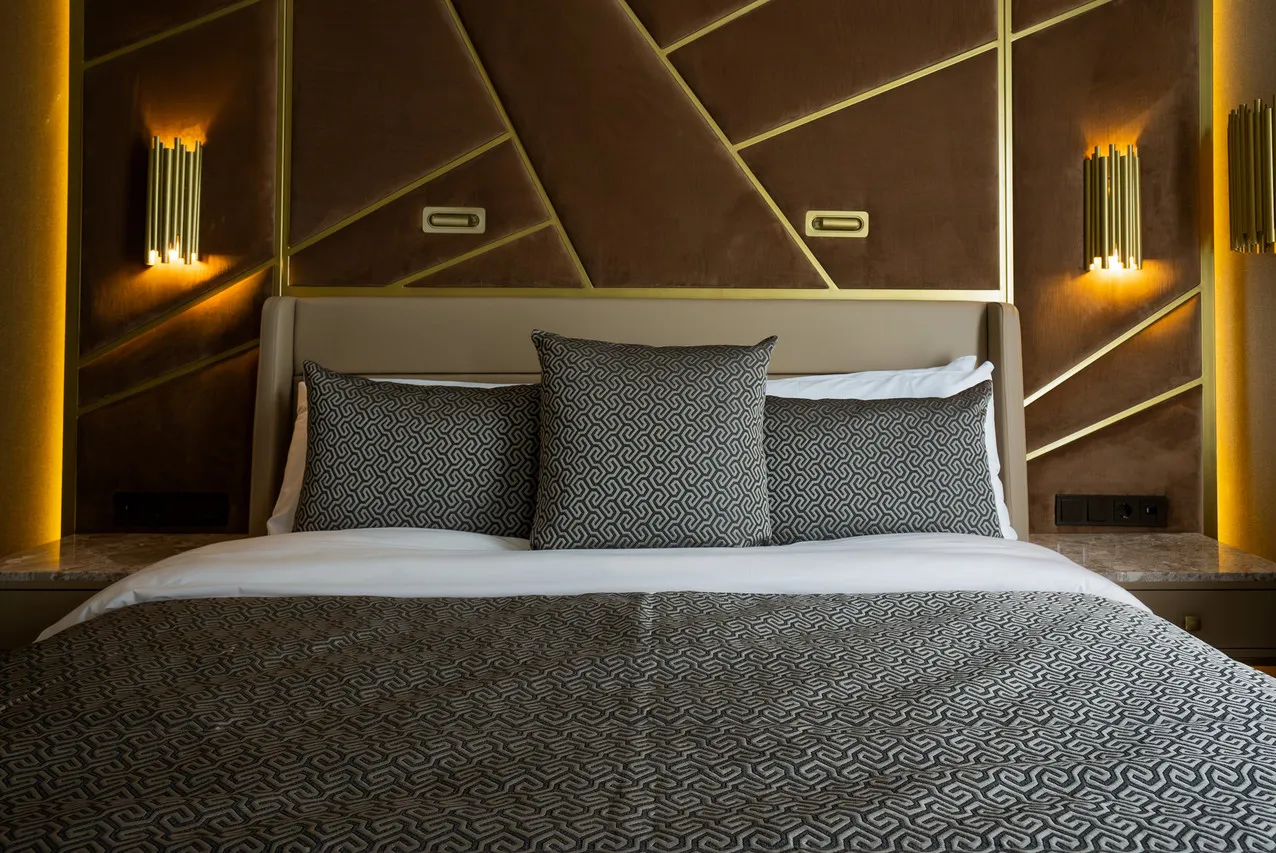 ART Hotel Rotterdam — rooms and atmosphere