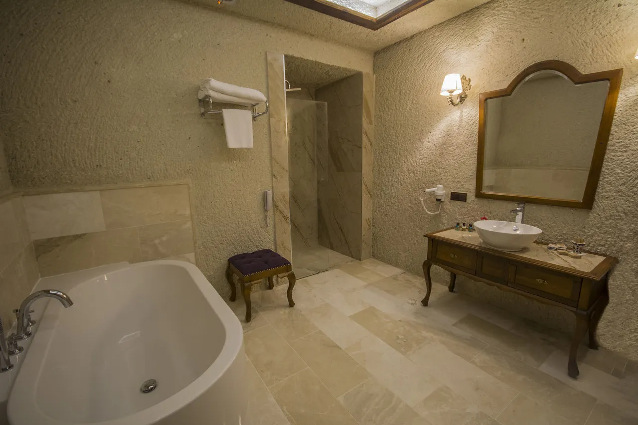 Artemis Cave Suites — rooms and atmosphere