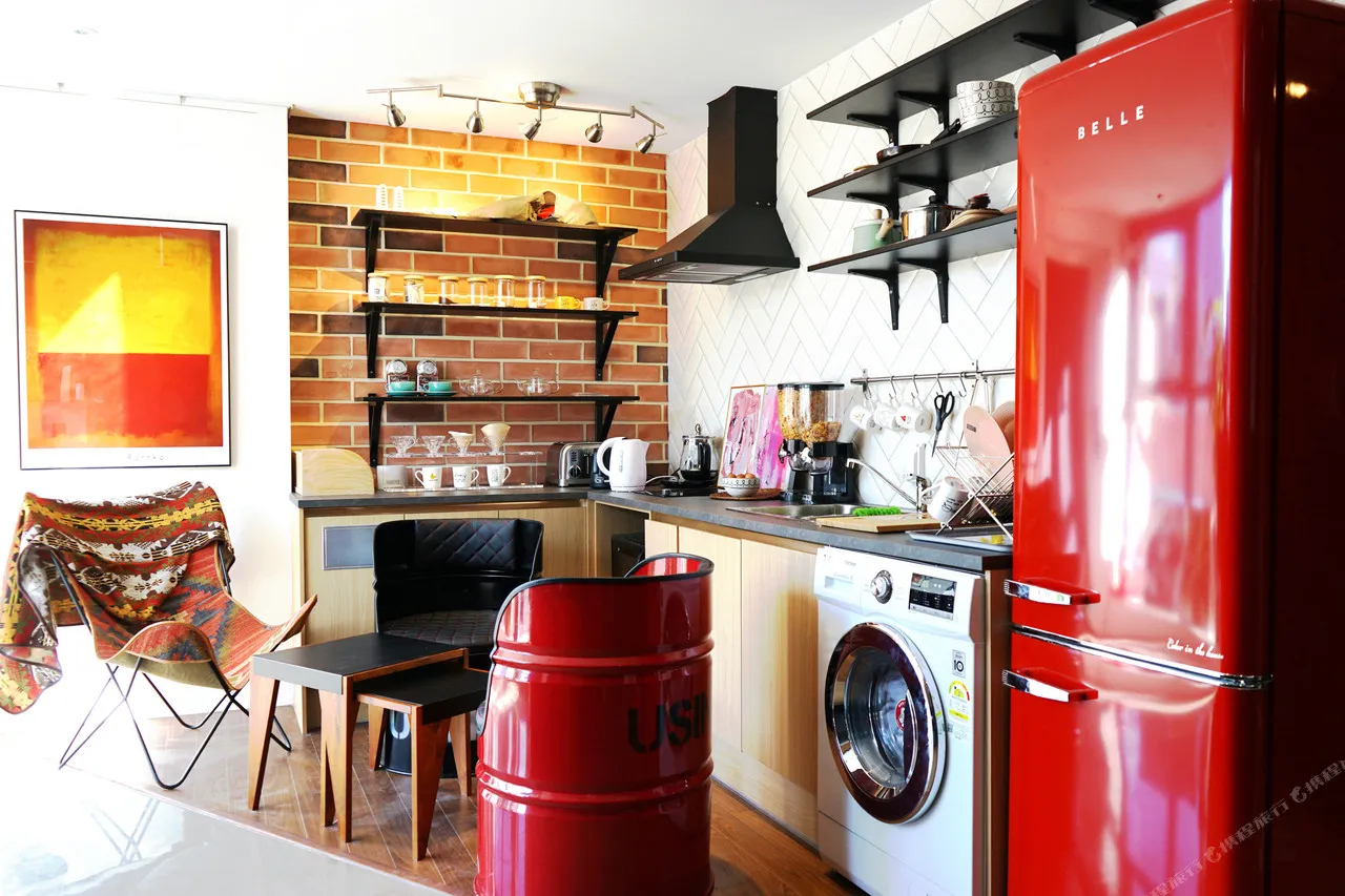 Artravel Myeongdong — rooms and atmosphere