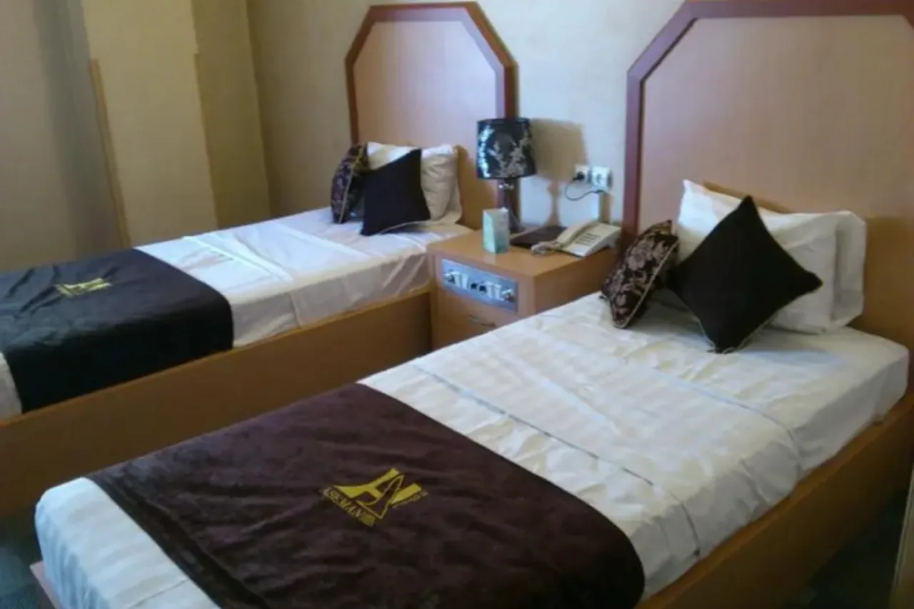Aseman Hotel — ภาพห้องพักและบรรยากาศ