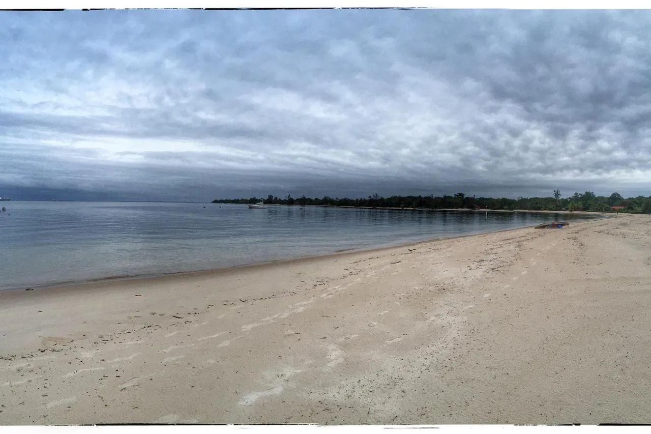 Assala Lodge & Beach Resort — rooms and atmosphere